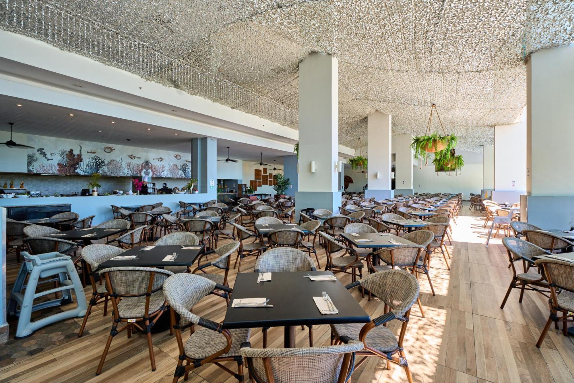 Gran Evenia Bijao Hotel Santa Clara  Luaran gambar The interior of the restaurant