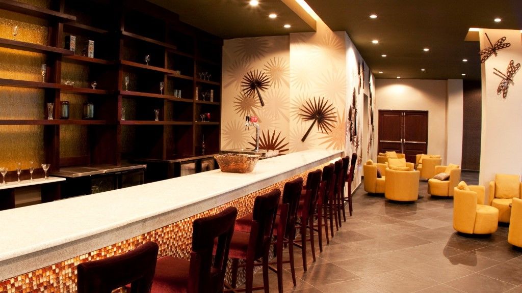 Gran Evenia Bijao Hotel Santa Clara  Luaran gambar The bar at the lounge